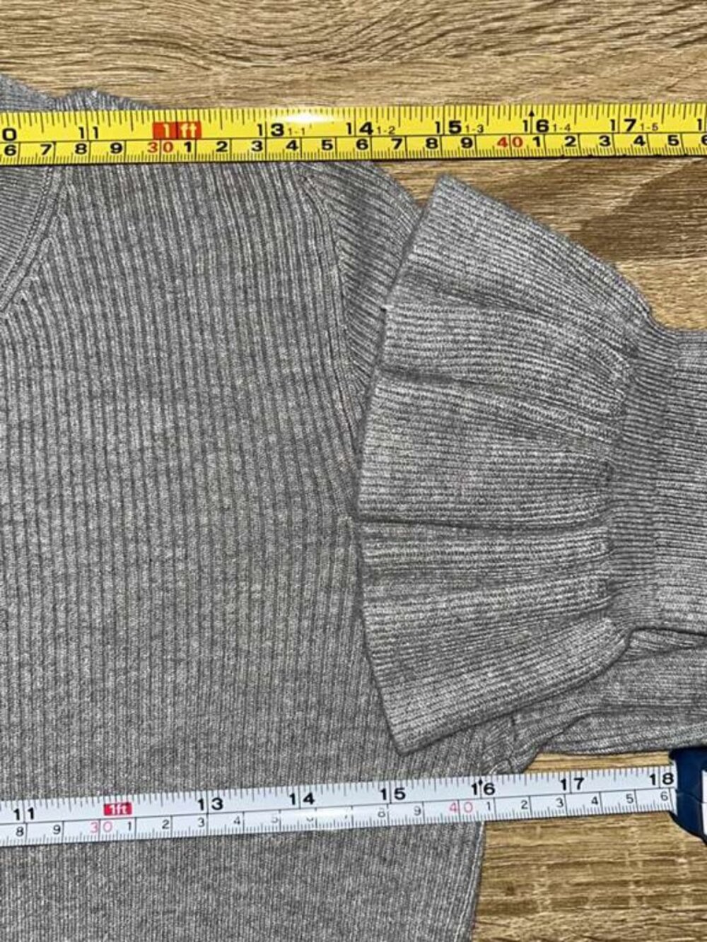Ann Taylor Factory Gray Ribbed Sweater Petite LP Bell Sleeve - Picture 6 of 11